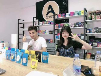 Shenzhen Mega Packaging Co.,Ltd productielijn van de fabrikant